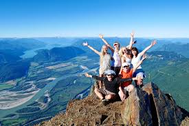 8 Reasons to Join a Hiking Group